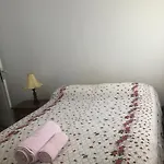 Quarto Em Apartamento